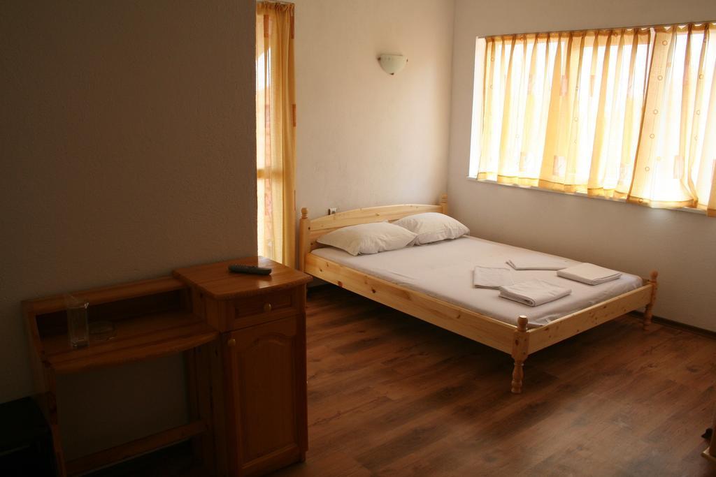 Guest House Sokratovi Obzor Rum bild